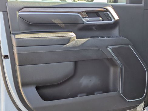 Used 2024 Chevrolet Silverado 3500 LT image 12