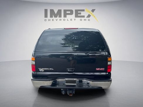 Used 2005 GMC Yukon XL SLT w/ SLT Preferred Equipment Group RWD image 4