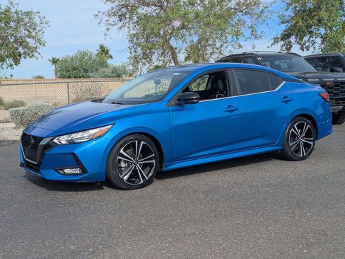 Used 2020 Nissan Sentra SR w/ Trunk Package FWD image 2