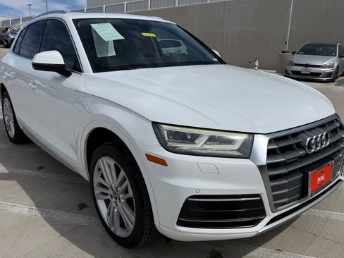 Used 2018 Audi Q5 2.0T Premium Plus w/ Premium Plus Package AWD/4WD image 2