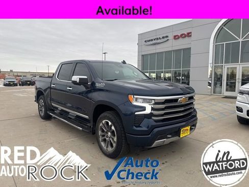 Used 2023 Chevrolet Silverado 1500 High Country w/ Technology Package image 2