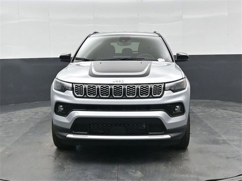 New 2026 Jeep Compass Limited w/ Mopar Graphics Package image 8