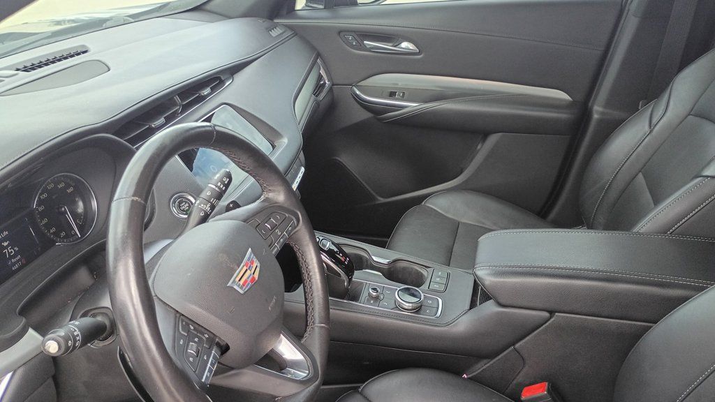 Used 2023 Cadillac XT4 Premium Luxury FWD image 18