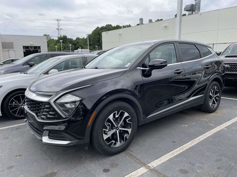 Used 2023 Kia Sportage EX FWD image 9