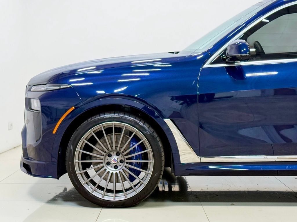 Used 2025 BMW ALPINA XB7 AWD/4WD image 17