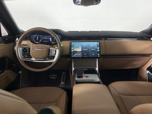 Used 2025 Land Rover Range Rover SE AWD/4WD image 26