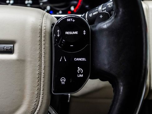 Used 2020 Land Rover Range Rover HSE AWD/4WD image 32