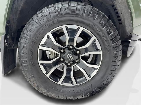 Used 2021 Toyota Tacoma TRD Sport image 49