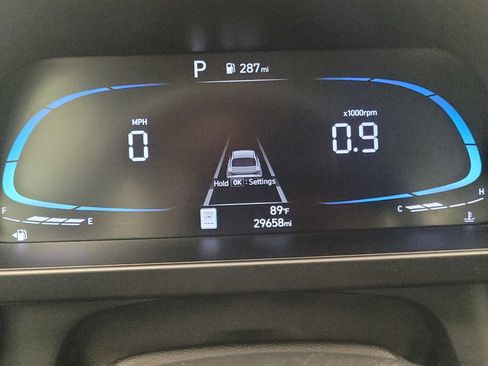 Used 2025 Hyundai Elantra SE FWD image 23