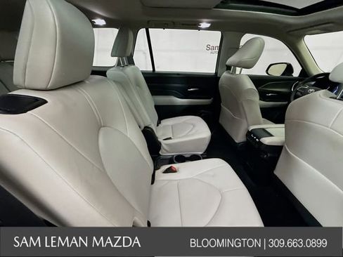 Used 2024 Toyota Grand Highlander XLE image 29