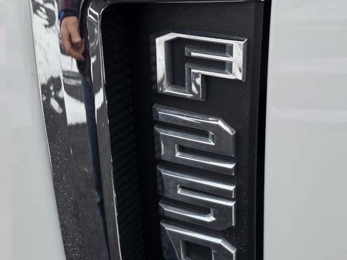 Used 2022 Ford F250 XL w/ STX Appearance Package image 18