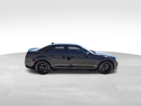 Used 2022 Chrysler 300 S image 5