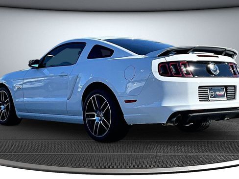 Used 2014 Ford Mustang GT Premium w/ Electronics Package RWD image 4