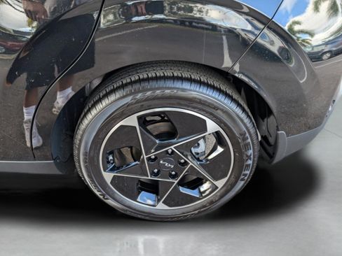 Certified 2023 Kia Soul EX image 19