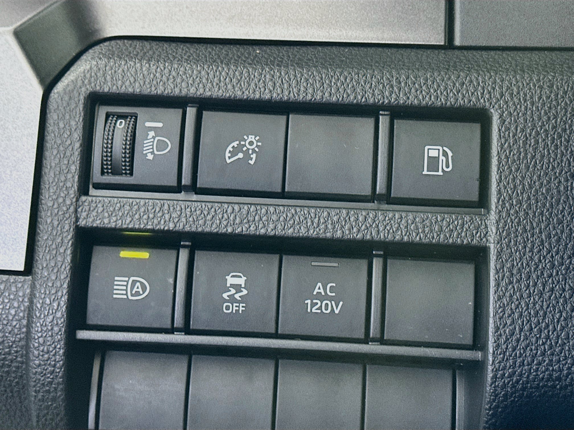 Used 2026 Toyota 4Runner TRD Off-Road AWD/4WD image 17