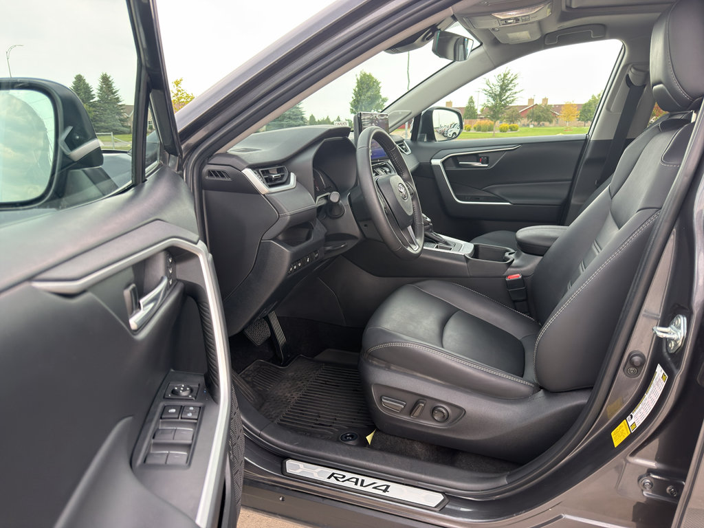 Used 2023 Toyota RAV4 XLE Premium AWD/4WD image 11