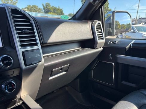 Used 2018 Ford F150 Platinum w/ Equipment Group 701A Luxury AWD/4WD image 37