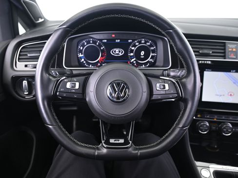 Used 2018 Volkswagen Golf R 4-Door image 35