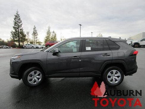 New 2025 Toyota RAV4 LE image 5