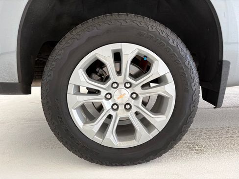 Used 2024 Chevrolet Silverado 1500 LTZ AWD/4WD image 28