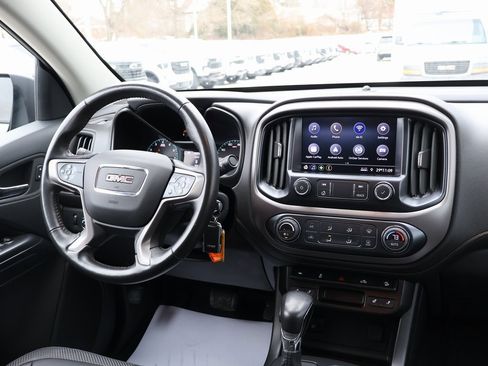 Used 2022 GMC Canyon AT4 image 27