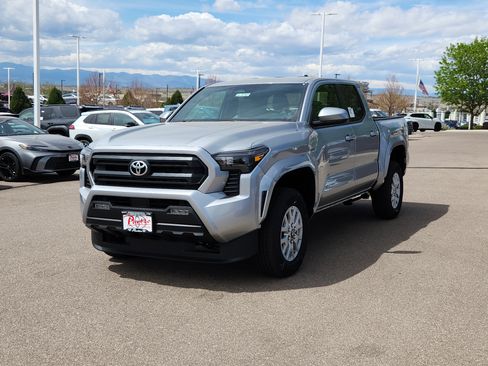New 2026 Toyota Tacoma SR5 AWD/4WD image 4