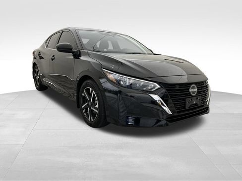Used 2025 Nissan Sentra SV FWD image 8
