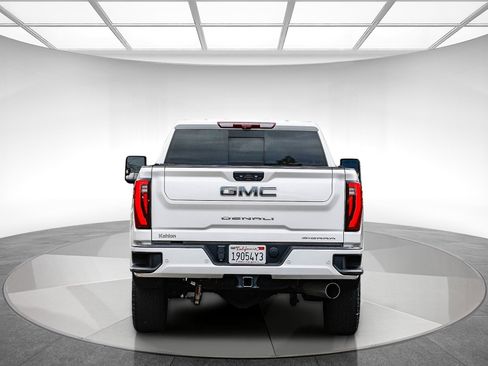 Used 2024 GMC Sierra 2500 Denali Ultimate w/ Max Trailering Package image 3