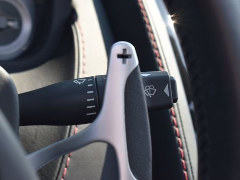 Used 2014 Aston Martin V8 Vantage S image 35