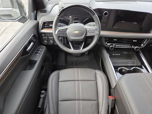 New 2026 Chevrolet Suburban High Country image 33