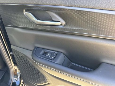 New 2025 Jeep Grand Cherokee Altitude image 22