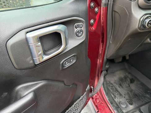 Used 2021 Jeep Gladiator Sport AWD/4WD image 41