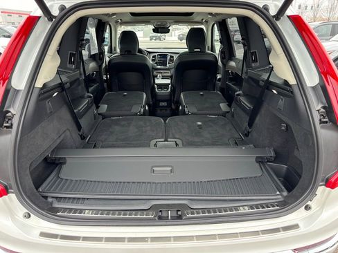 Certified 2024 Volvo XC90 B6 Ultimate w/ Protection Package Premier image 24