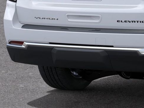 New 2026 GMC Yukon Elevation w/ Elevation Premium Package AWD/4WD image 17