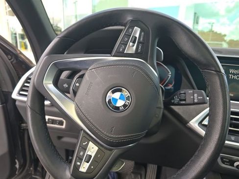 Used 2023 BMW X5 xDrive40i w/ Premium Package AWD/4WD image 11