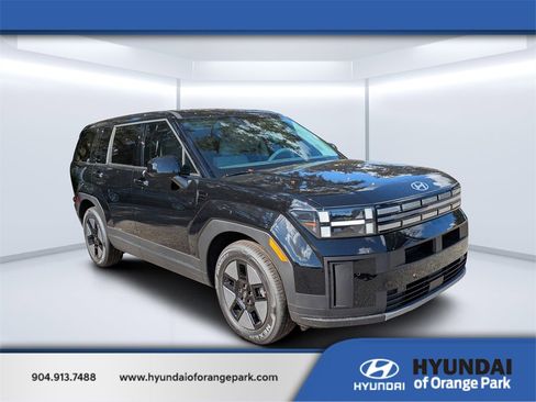 New 2026 Hyundai Santa Fe SE image 1