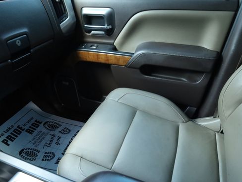 Used 2016 GMC Sierra 2500 SLT w/ Snow Plow Prep Package image 10