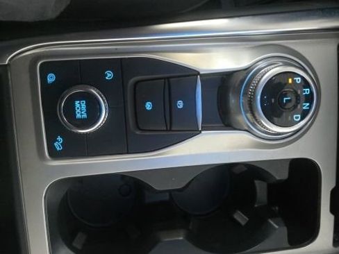 Used 2023 Ford Explorer XLT w/ Equipment Group 202A image 24