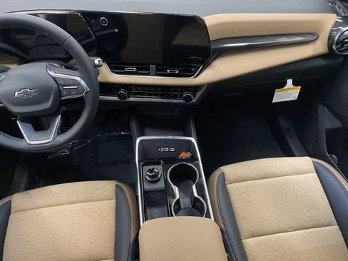 New 2027 Chevrolet Equinox ACTIV w/ Safety and Technology Package AWD/4WD image 33
