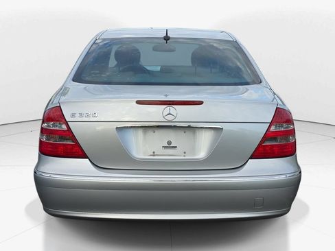 Used 2005 Mercedes-Benz E 320 Sedan image 5