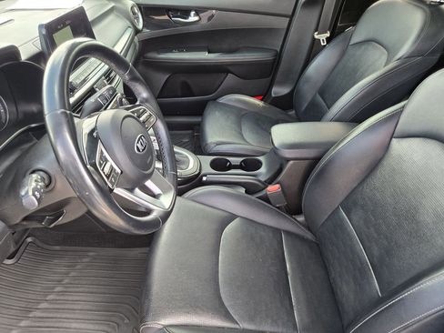 Used 2021 Kia Forte EX FWD image 8