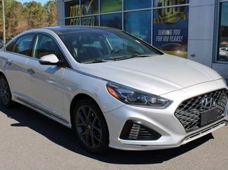 Used 2019 Hyundai Sonata Limited image 1