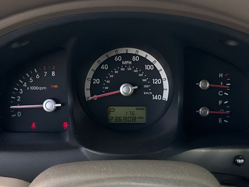 Used 2006 Kia Sportage LX FWD image 25