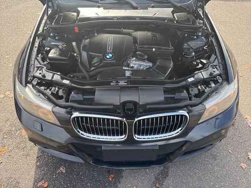 Used 2011 BMW 335i xDrive Sedan w/ M Sport Pkg image 13