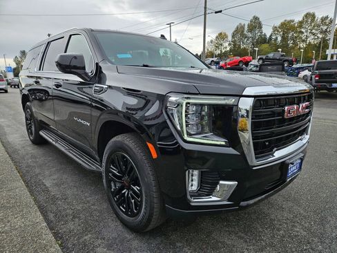 Used 2024 GMC Yukon XL SLE image 7