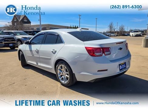 Used 2015 Chevrolet Malibu LT w/ Power Convenience Package image 3