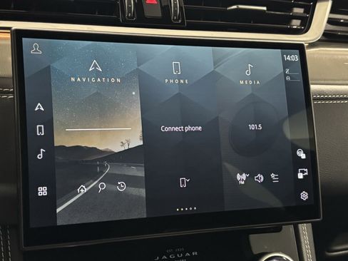 New 2026 Jaguar F-PACE R-Dynamic S image 19