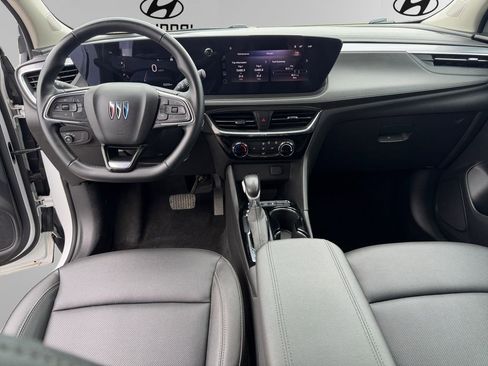 Used 2024 Buick Encore GX Sport Touring FWD image 10