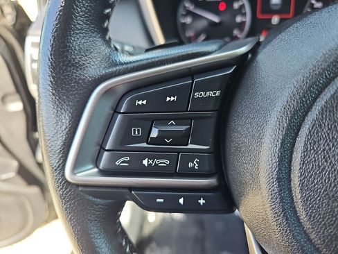 Used 2023 Subaru Outback Limited image 17