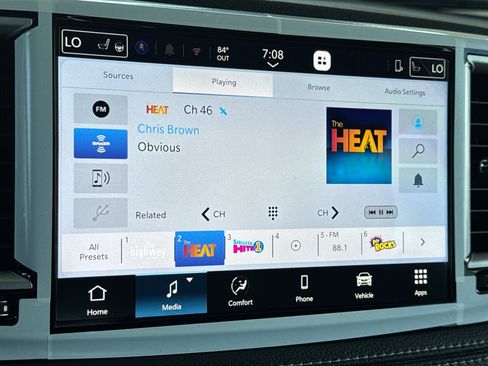 New 2027 Chrysler Pacifica Select FWD image 16